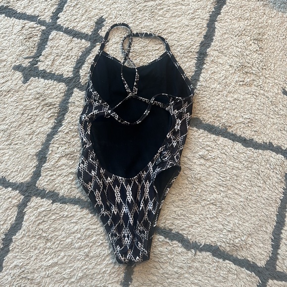 Jolyn suit size 28 - Picture 2 of 3